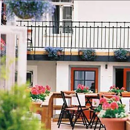 מלון Merchants House 4*