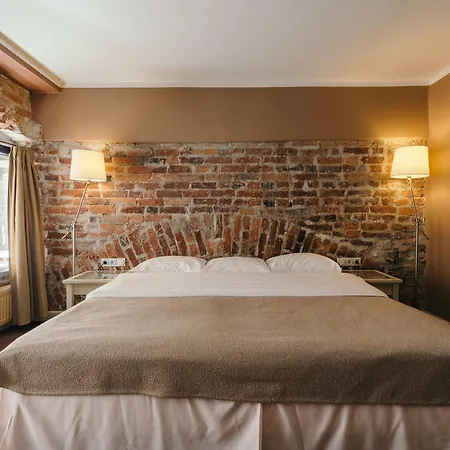 מלון Merchants House 4*