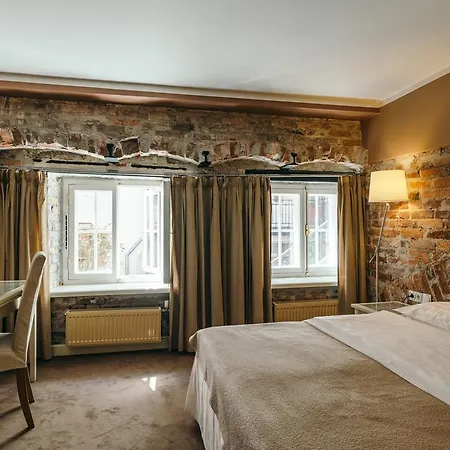 מלון Merchants House 4*