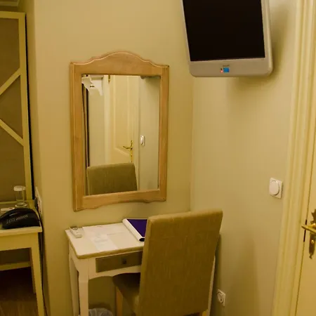 Merchants House 4*