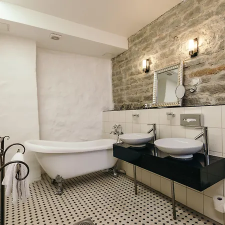 Merchants House Готель